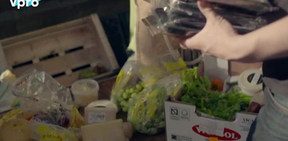 Dumpster Diving met tegenlicht